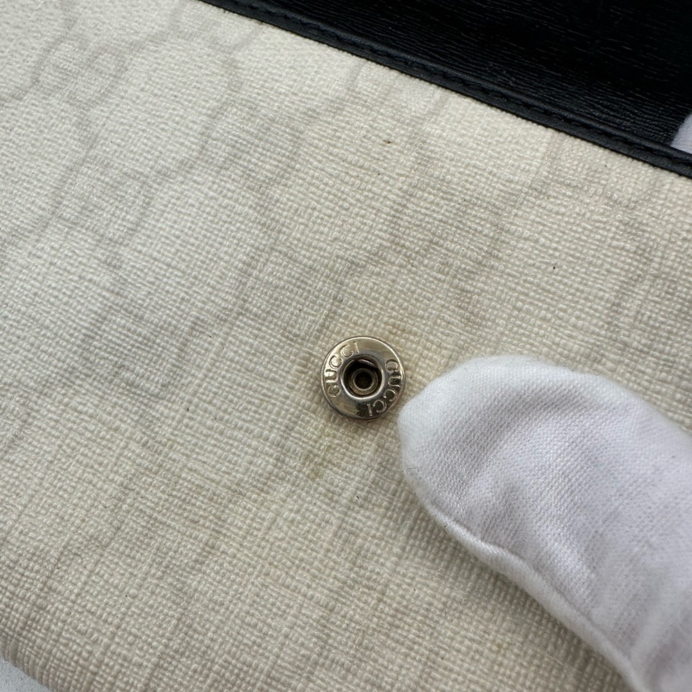 Gucci Long Tri Fold Wallet - Picture 2 of 15